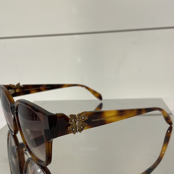 ALEXANDER MCQUEEN BUTTERFLY AM0370S-002 WOMEN'S SUNGLASSES - Picture 6 of 12